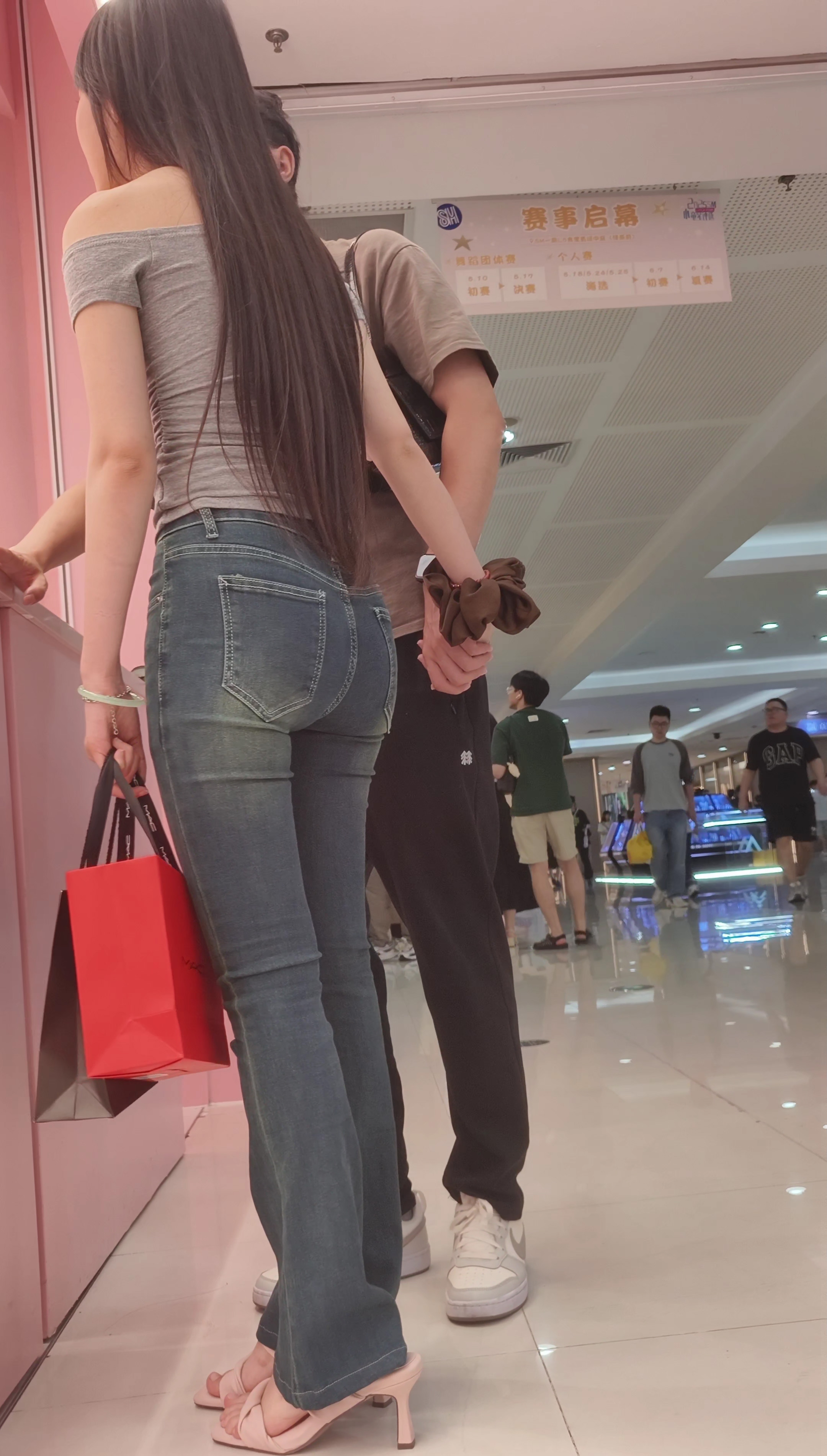 032904hfbbbgvf0xeyzbgm.jpg
