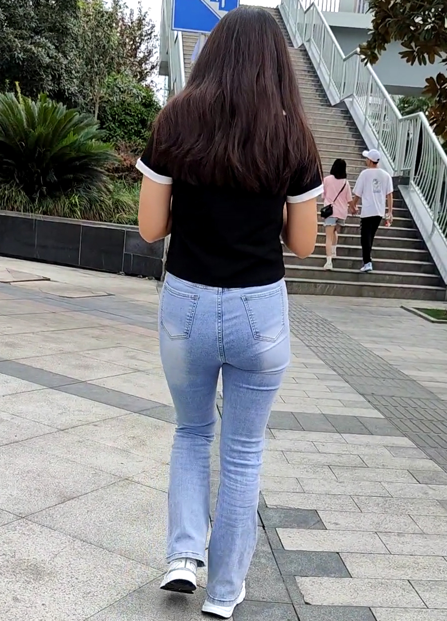 095530cxjz2vq7qqrxqevu.jpg