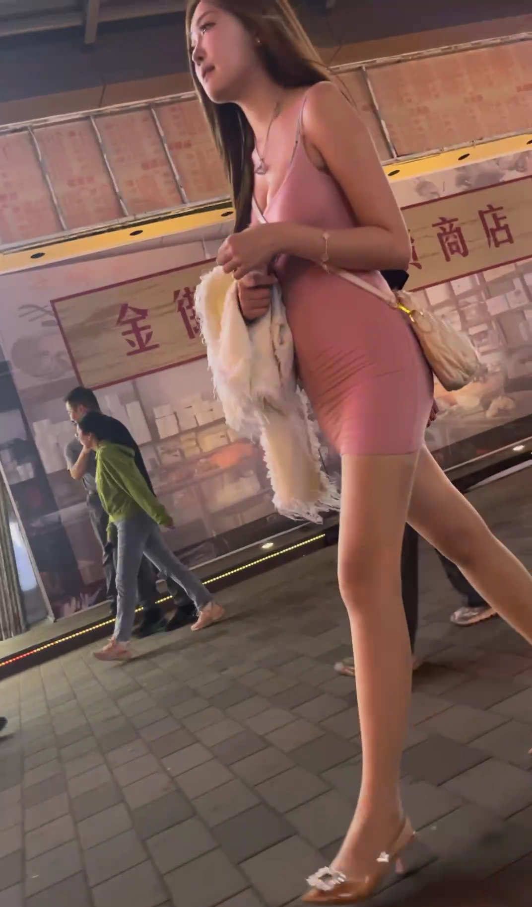 231418hy0pzmrzrlo59fa5.jpg