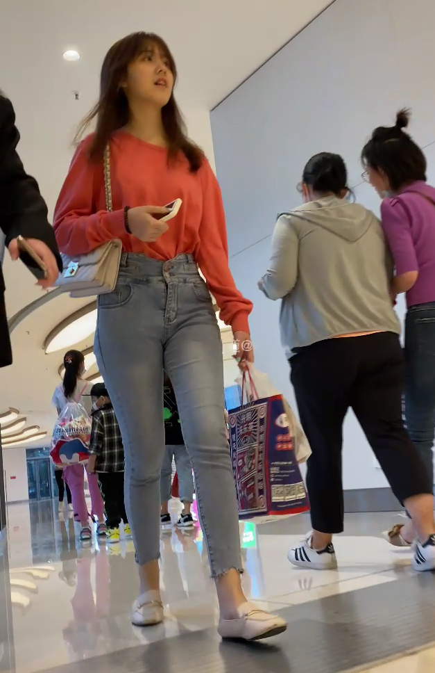 151557rl2jwztbcj0x3mc0.jpg