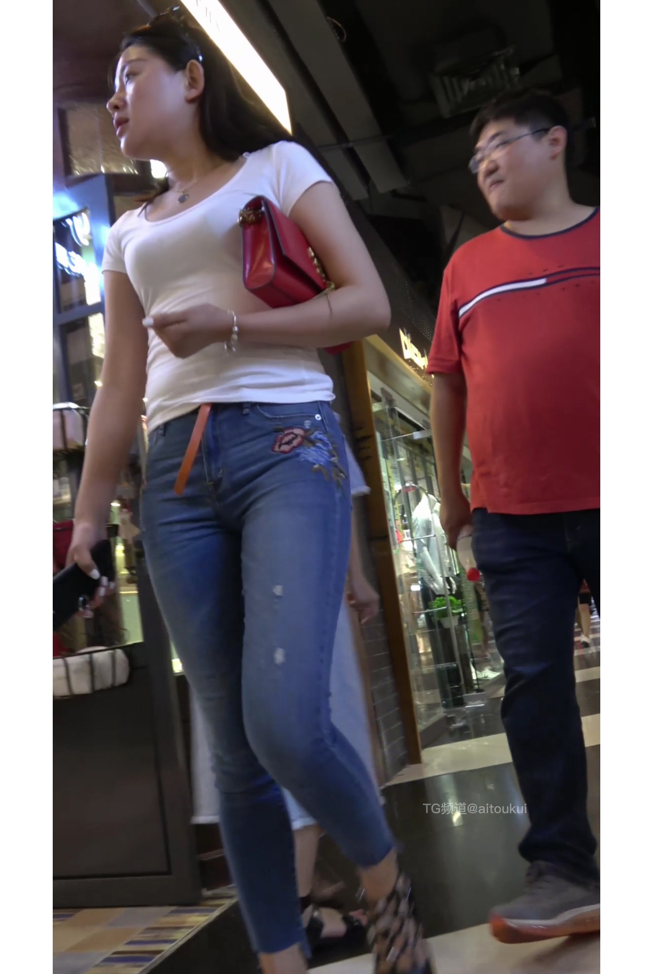 15211101647161.jpg