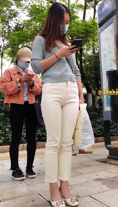 一个聘婷秀雅的时尚高雅着装丰臀御姐[PG-B9X3]